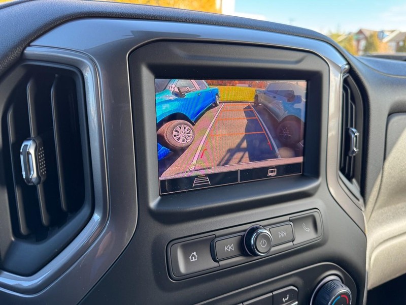 Chevrolet Silverado 1500 Vehicle Image 16