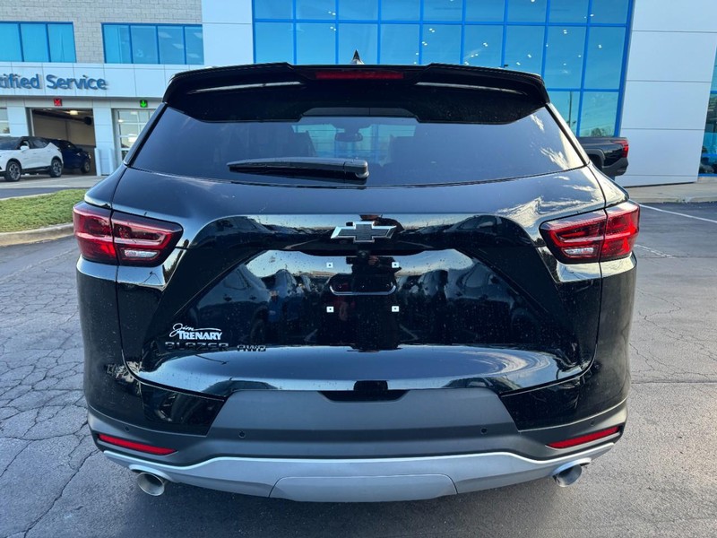 Chevrolet Blazer Vehicle Image 04