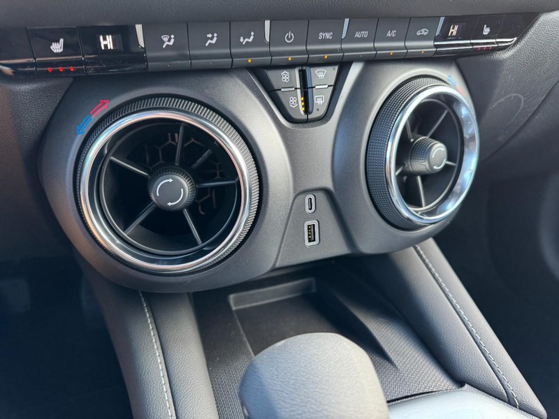 Chevrolet Blazer Vehicle Image 12