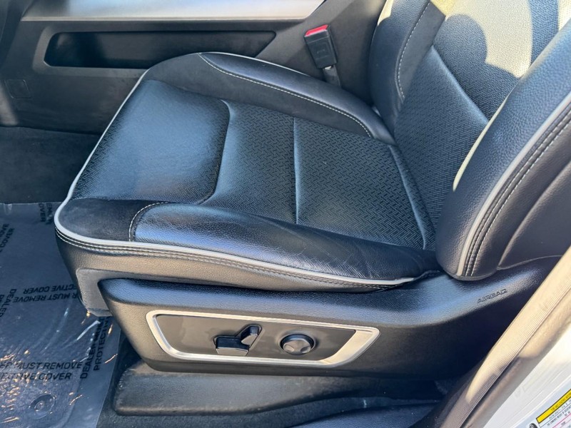 Ram 1500 Vehicle Image 14