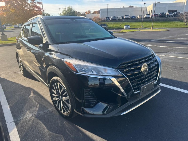 Nissan Kicks Vehicle Image 05