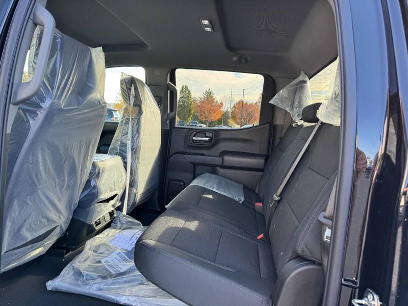 Chevrolet Silverado 1500 Vehicle Image 09