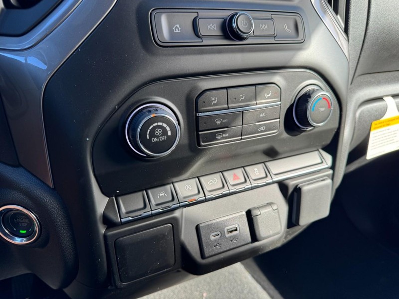 Chevrolet Silverado 1500 Vehicle Image 14