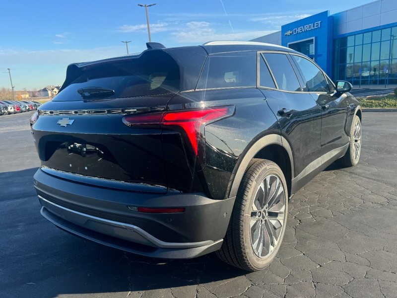 Chevrolet Blazer EV Vehicle Image 03