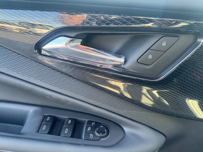 Chevrolet Blazer EV Vehicle Image 10