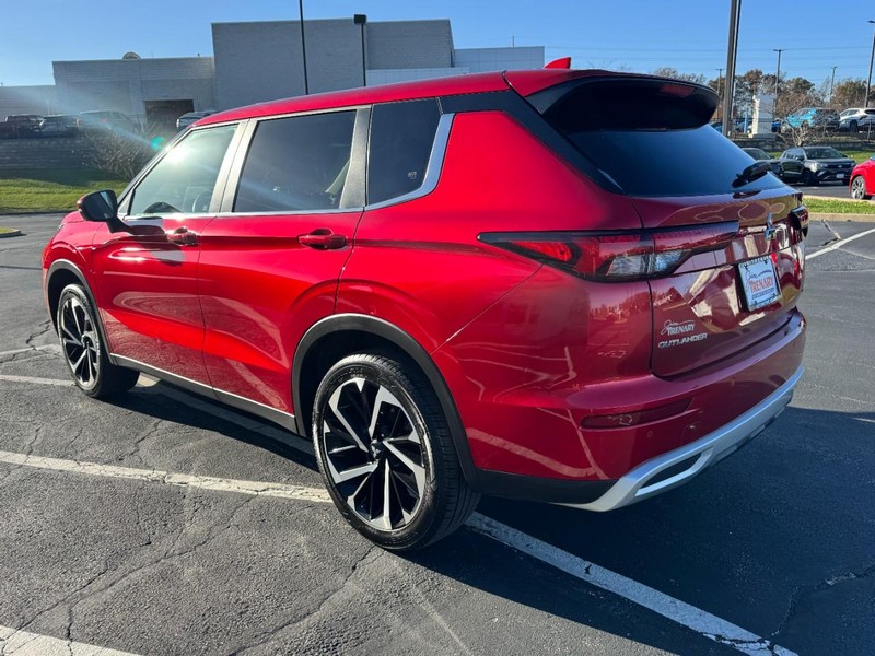 Mitsubishi Outlander Vehicle Image 05