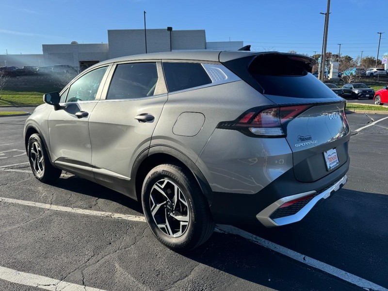 Kia Sportage Vehicle Image 05