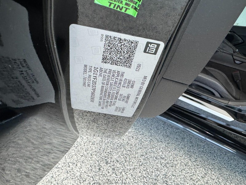 Chevrolet Corvette Vehicle Image 14