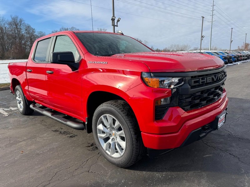 Chevrolet Silverado 1500 Vehicle Image 02
