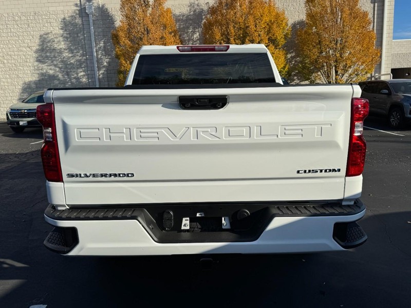 Chevrolet Silverado 1500 Vehicle Image 05