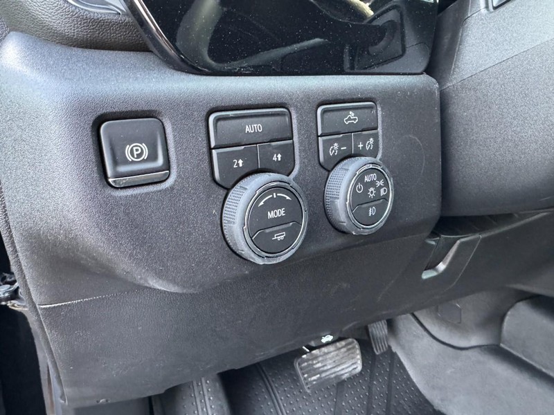 Chevrolet Silverado 1500 Vehicle Image 12