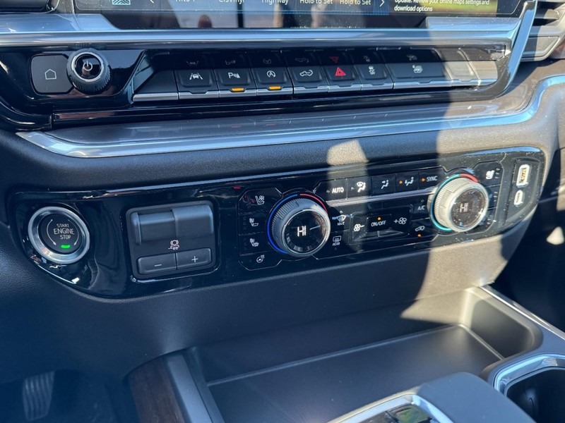 Chevrolet Silverado 1500 Vehicle Image 16