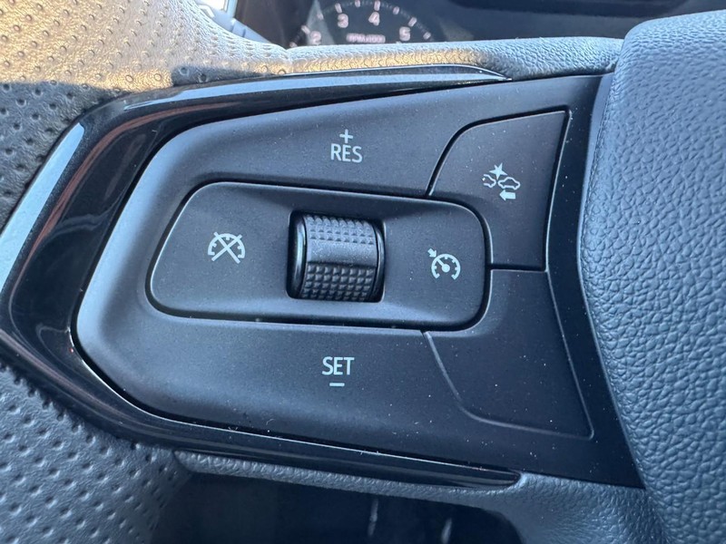 Chevrolet Trax Vehicle Image 11