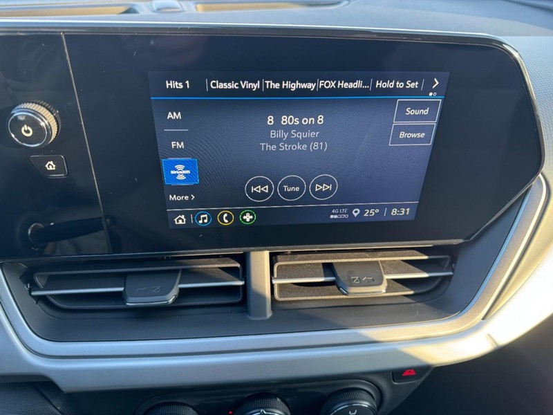 Chevrolet Trax Vehicle Image 14