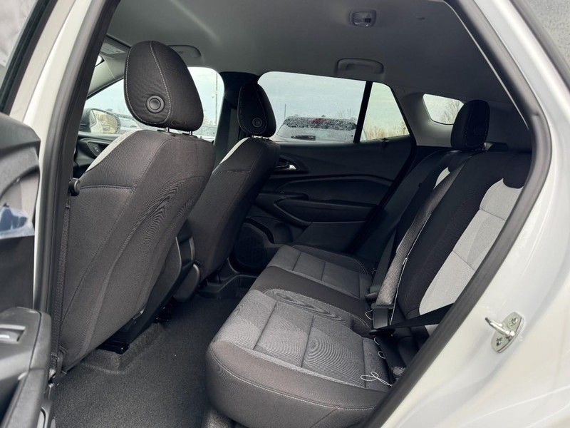 Chevrolet Trax Vehicle Image 07