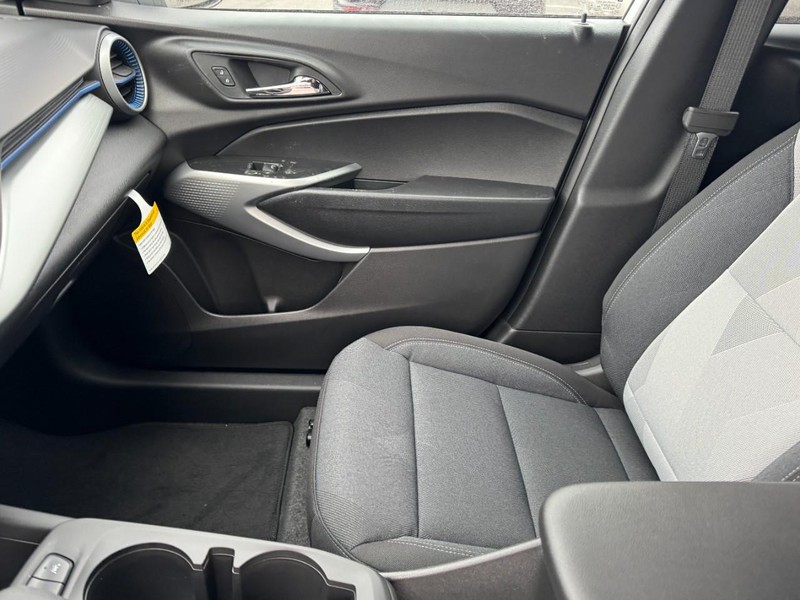 Chevrolet Trax Vehicle Image 08
