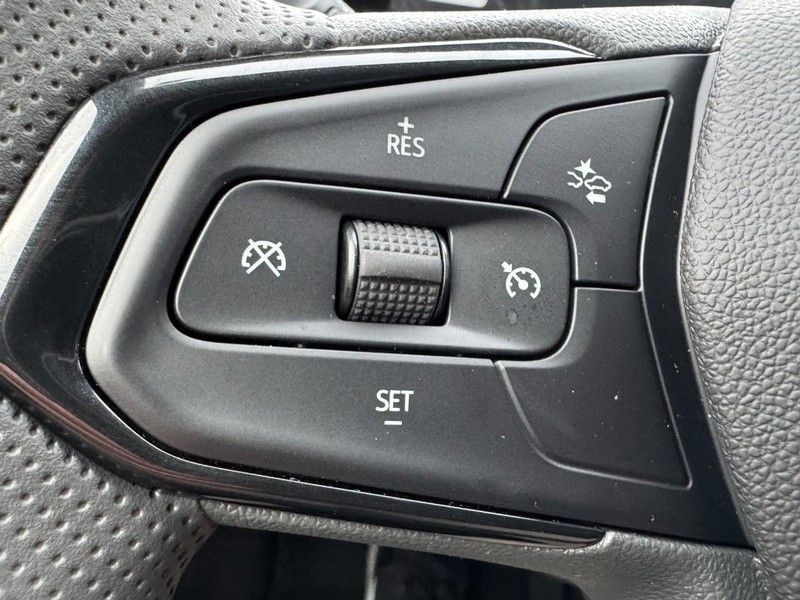 Chevrolet Trax Vehicle Image 11