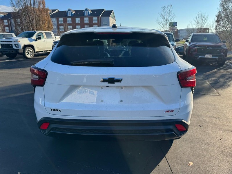 Chevrolet Trax Vehicle Image 04