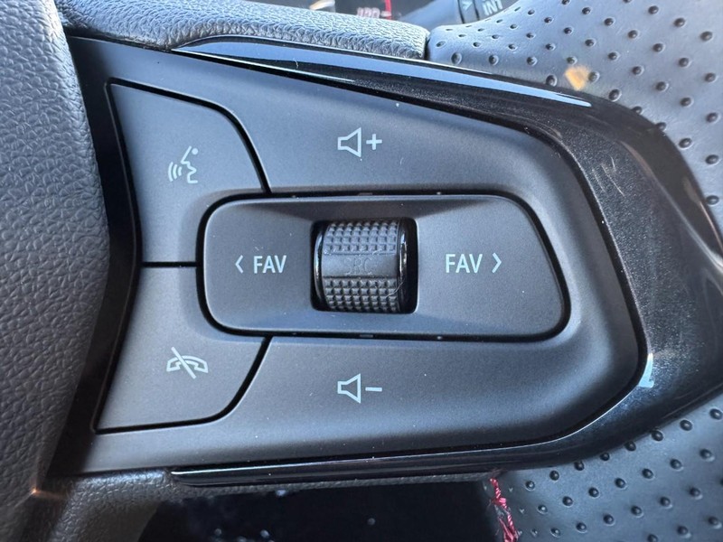 Chevrolet Trax Vehicle Image 10