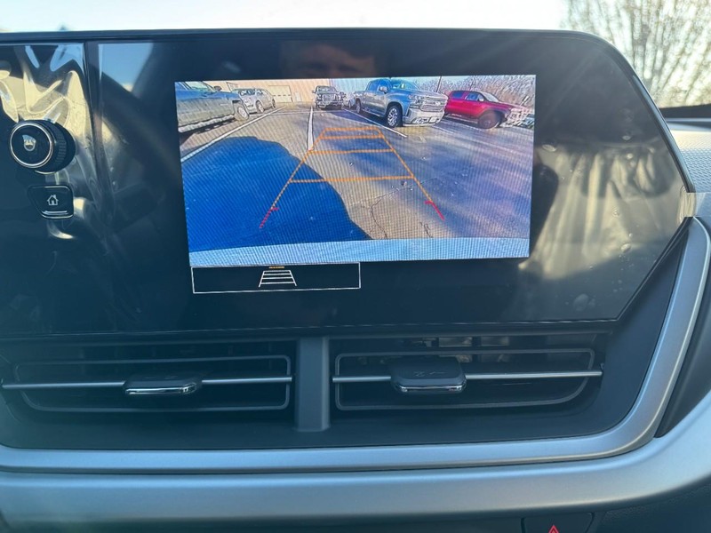 Chevrolet Trax Vehicle Image 13