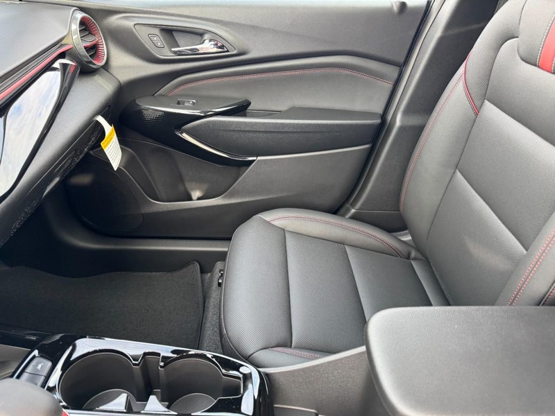 Chevrolet Trax Vehicle Image 09