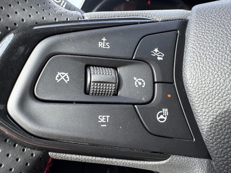 Chevrolet Trax Vehicle Image 12