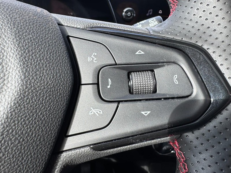 Chevrolet Trax Vehicle Image 13