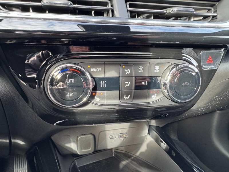 Chevrolet Trax Vehicle Image 14