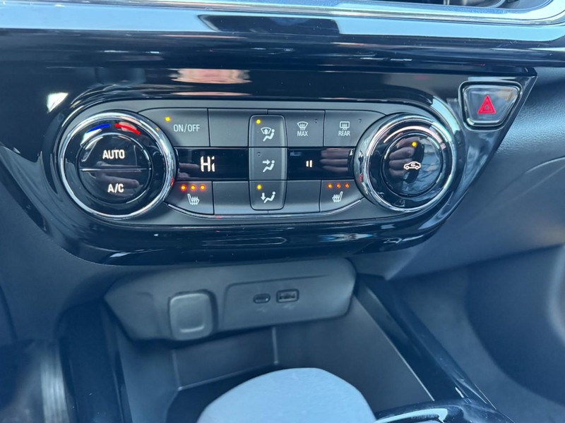 Chevrolet Trax Vehicle Image 11