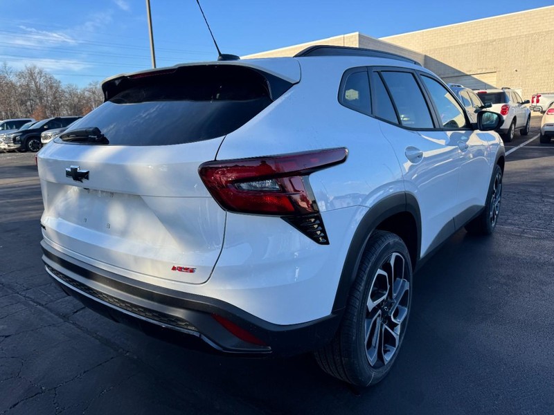 Chevrolet Trax Vehicle Image 03