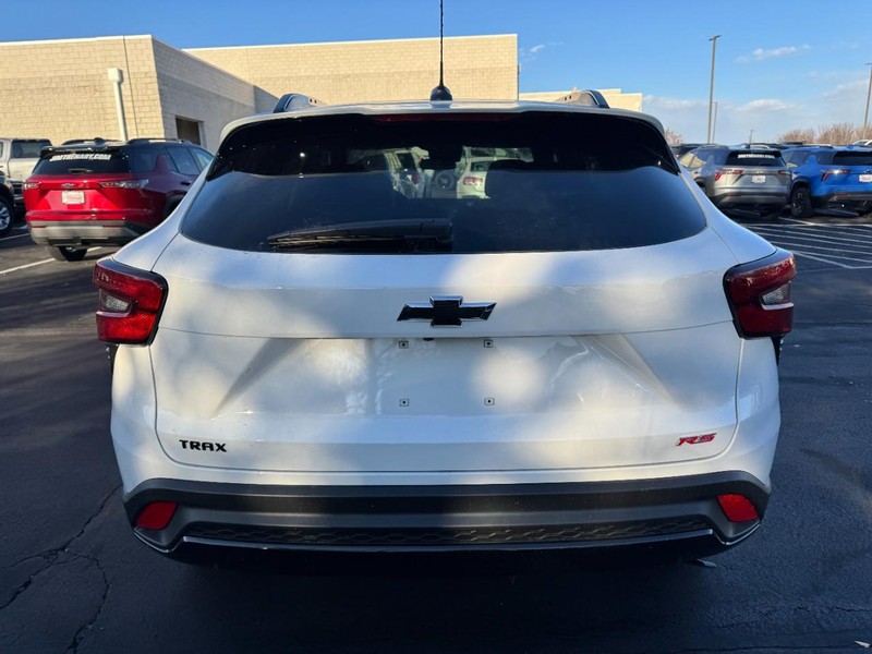 Chevrolet Trax Vehicle Image 04