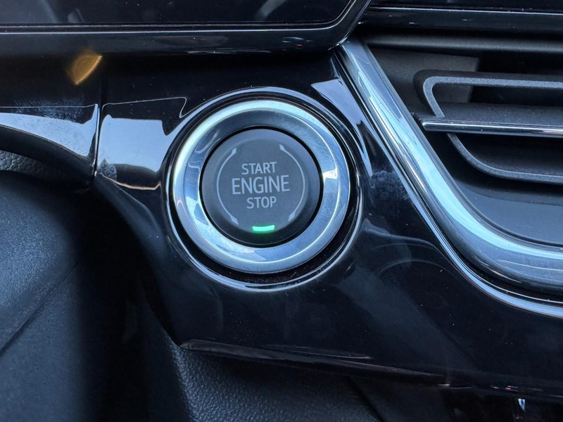 Chevrolet Trax Vehicle Image 16