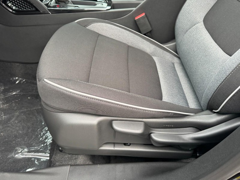 Chevrolet TrailBlazer Vehicle Image 06