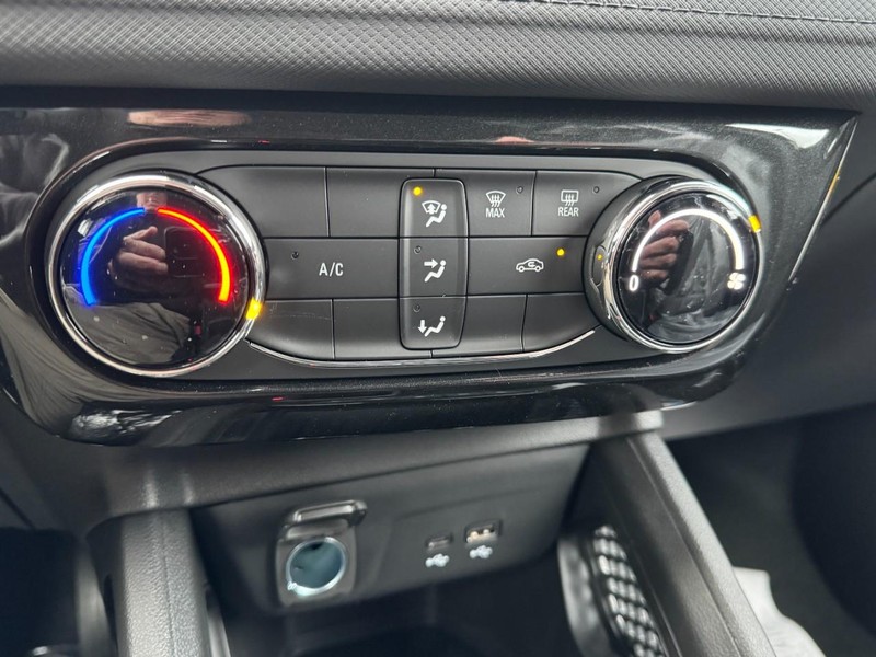 Chevrolet TrailBlazer Vehicle Image 10