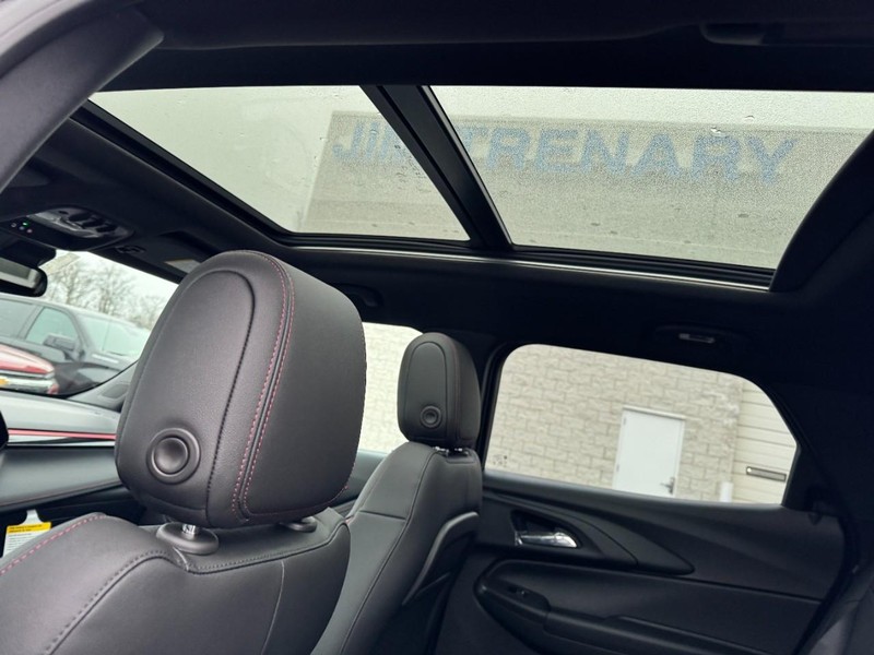 Chevrolet TrailBlazer Vehicle Image 08