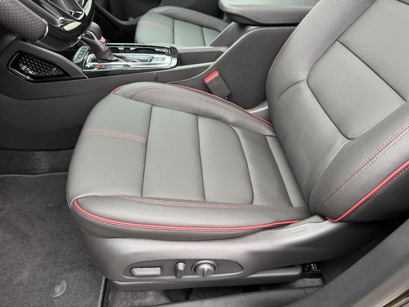 Chevrolet TrailBlazer Vehicle Image 10