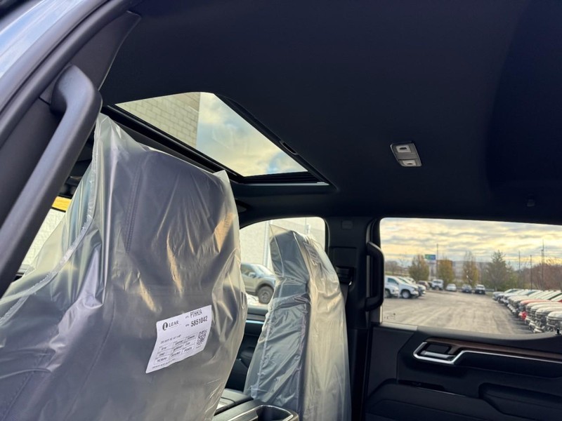 Chevrolet Silverado 1500 Vehicle Image 09