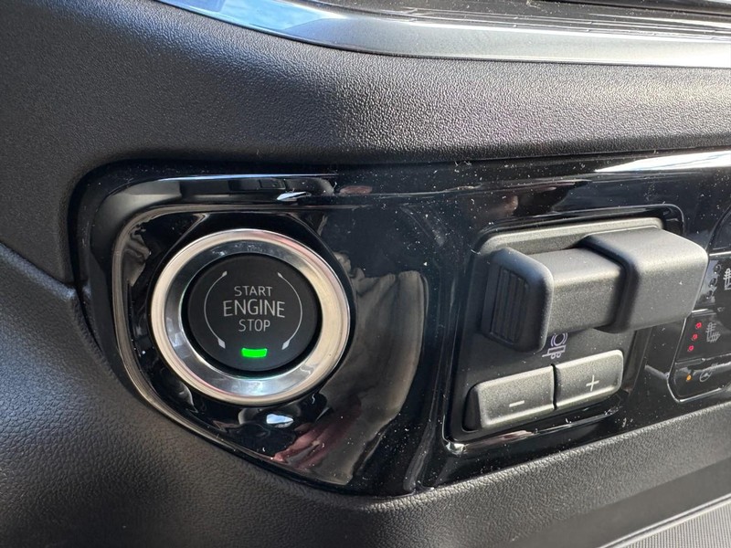 Chevrolet Silverado 1500 Vehicle Image 19