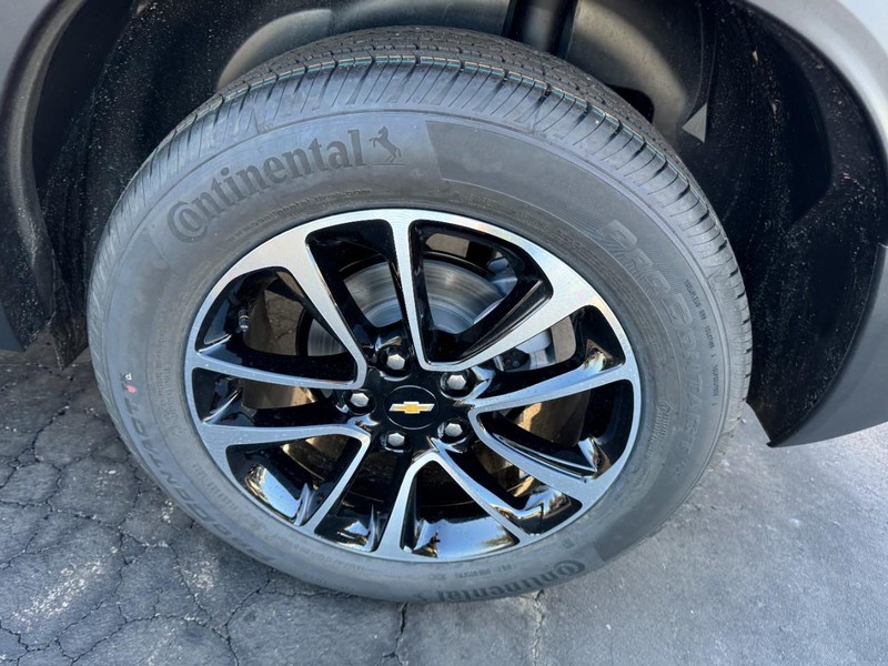 Chevrolet TrailBlazer Vehicle Image 06