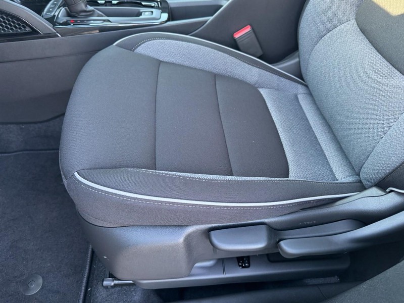 Chevrolet TrailBlazer Vehicle Image 09