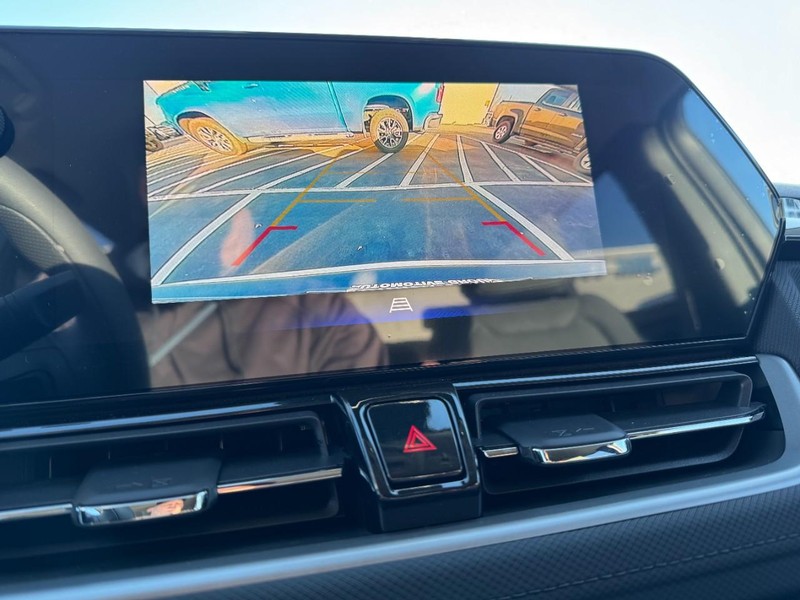 Chevrolet TrailBlazer Vehicle Image 15