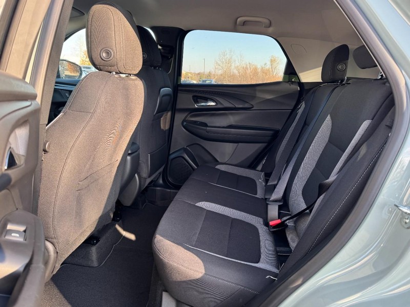 Chevrolet TrailBlazer Vehicle Image 07