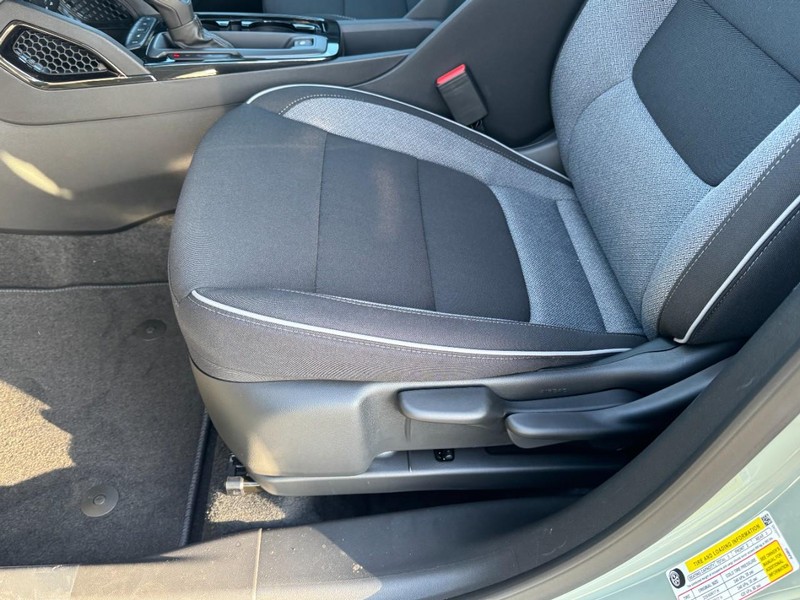 Chevrolet TrailBlazer Vehicle Image 09