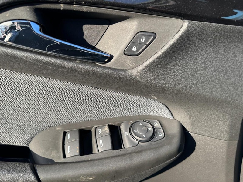 Chevrolet TrailBlazer Vehicle Image 10