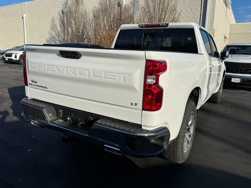 Chevrolet Silverado 1500 Vehicle Image 04