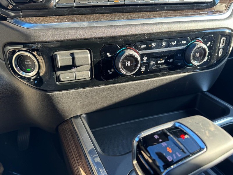 Chevrolet Silverado 1500 Vehicle Image 15