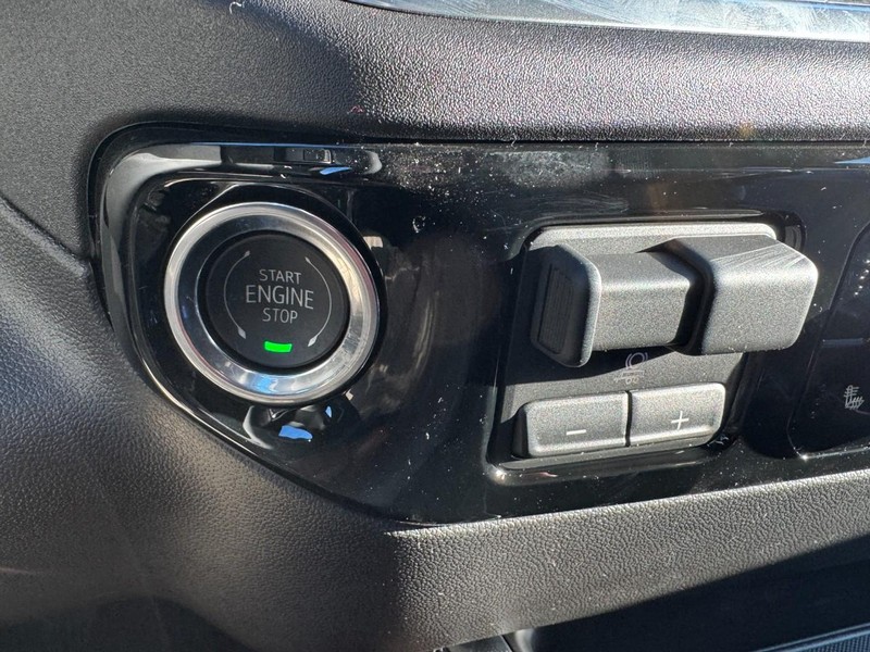 Chevrolet Silverado 1500 Vehicle Image 19