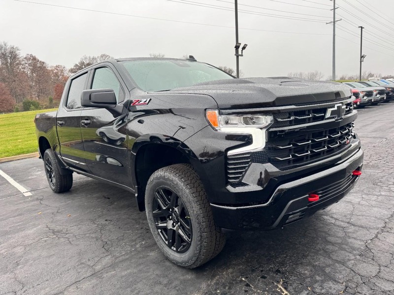 Chevrolet Silverado 1500 Vehicle Image 02