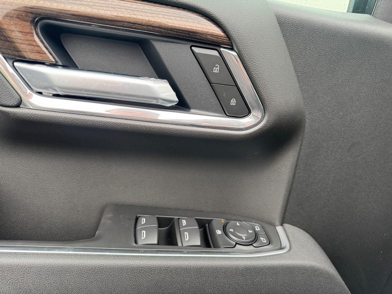 Chevrolet Silverado 1500 Vehicle Image 10