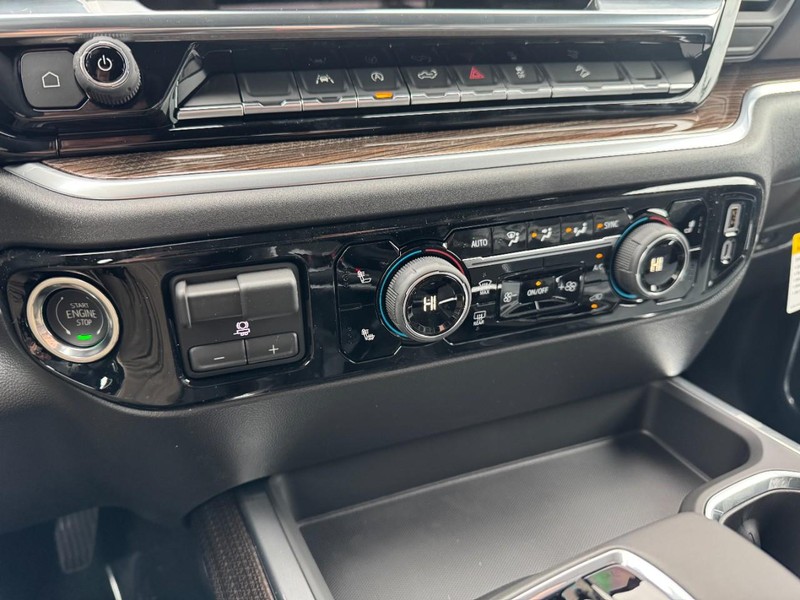 Chevrolet Silverado 1500 Vehicle Image 14